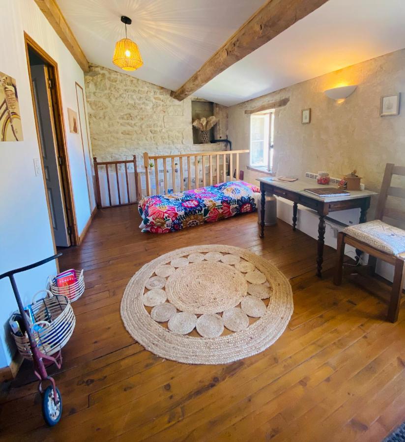 La Barauderie , Chambre Individuelle Mazeray Exterior foto